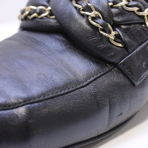 CHANEL Chain and leather loafers size 40 - Picture 3 of 6